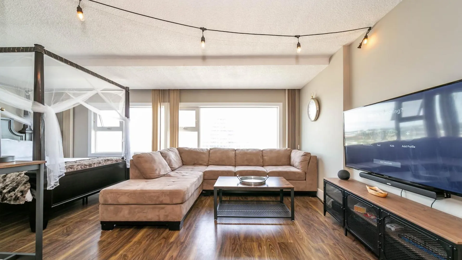 Rustic & Rogers Place, Free Parking! Edmonton